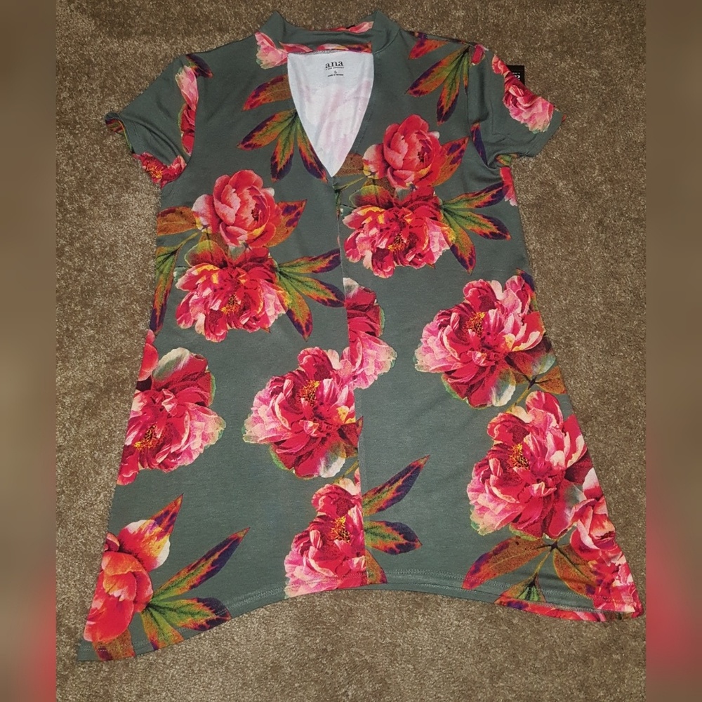 Rich Avocado Floral Top